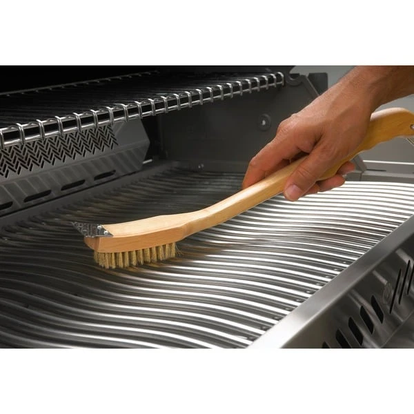 Napoleon Grill­-Reinigungsbürs­te Mit Messingborsten, Holzgriff, Grill-Reinigungsbürste – Bild 4